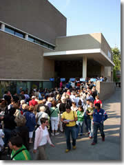 Long lines at the Van Gogh Museum, Amsterdam