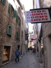 You don't need to know that "sobe" is Croatian for "room" because signs like this one in Split, Croatia are usually in a variety of tongues