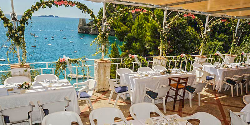 The dining terrace at Lo Guarracino, Positano.