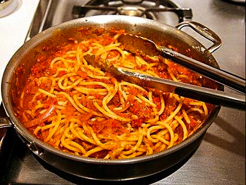 Bucatini all'Amatriciana at Fiaschetteria Beltramme, Rome