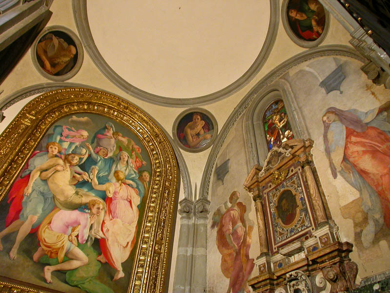 Santa Felicita's Cappella Barbadori/Cappella Capponi with Pontormo's Descent from the Cross (1526–28) and Evangelists tondos (1525) by Bronzino, Florence. (Photo by Reid Bramblett)